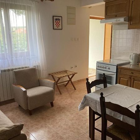 Ija Apartment คิร์ก ภายนอก รูปภาพ