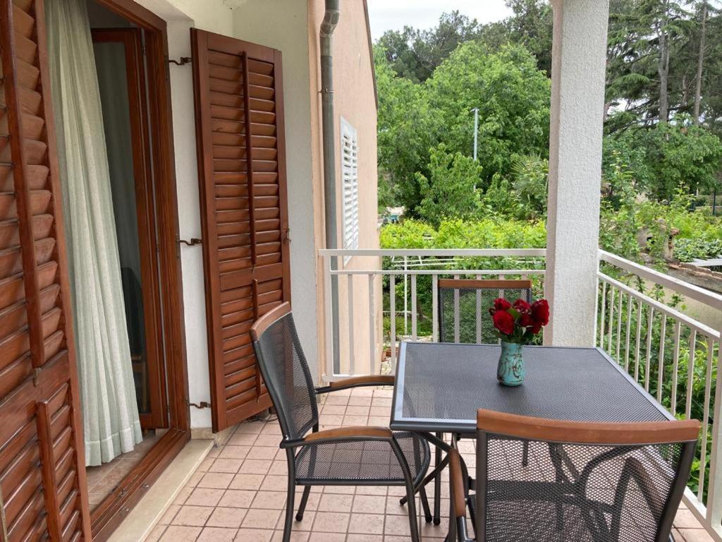 Ija Apartment คิร์ก ภายนอก รูปภาพ